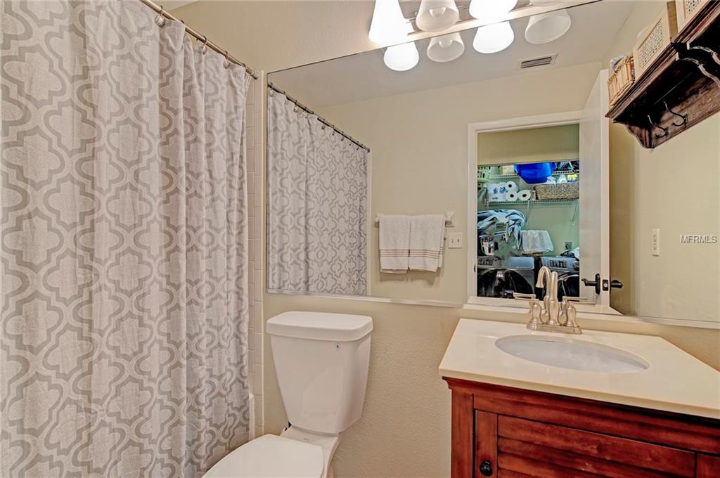 5711 MONTE ROSSO ROAD, SARASOTA, Florida 34243, 2 Bedrooms Bedrooms, 4 Rooms Rooms,2 BathroomsBathrooms,Residential,For sale,MONTE ROSSO,A4209503