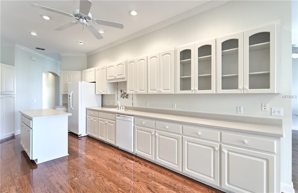 2702 PRESTWICK DRIVE, LAKELAND, Florida 33803, 2 Bedrooms Bedrooms, 6 Rooms Rooms,2 BathroomsBathrooms,Residential,For sale,PRESTWICK,L4725497