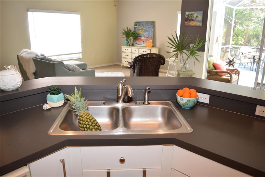 12340 HOLLYBUSH TERRACE, LAKEWOOD RANCH, Florida 34202, 3 Bedrooms Bedrooms, 7 Rooms Rooms,2 BathroomsBathrooms,Residential,For sale,HOLLYBUSH,A4209904