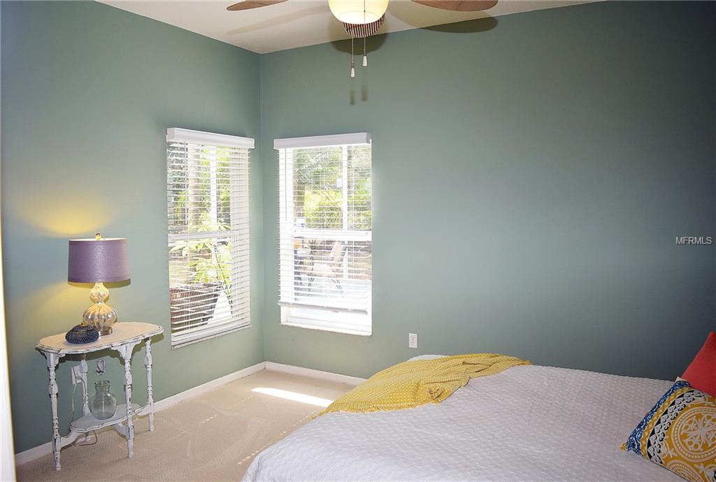 12340 HOLLYBUSH TERRACE, LAKEWOOD RANCH, Florida 34202, 3 Bedrooms Bedrooms, 7 Rooms Rooms,2 BathroomsBathrooms,Residential,For sale,HOLLYBUSH,A4209904