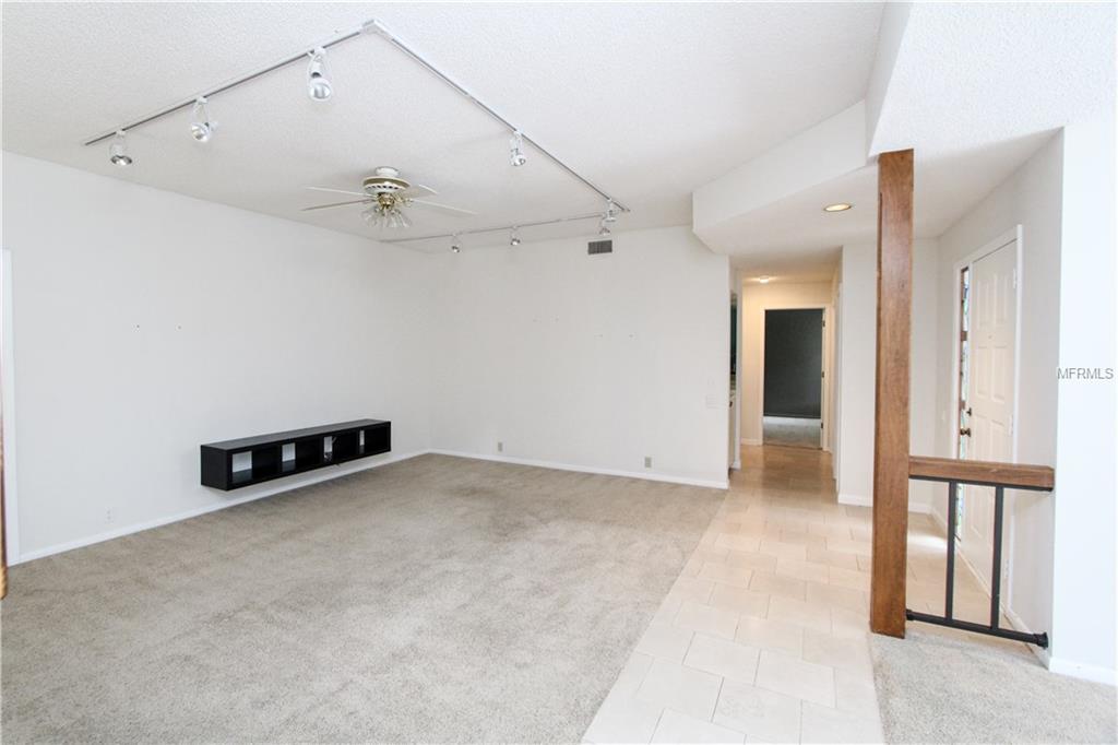 3024 LANDMARK BOULEVARD, PALM HARBOR, Florida 34684, 3 Bedrooms Bedrooms, 8 Rooms Rooms,2 BathroomsBathrooms,Residential,For sale,LANDMARK,U7847550