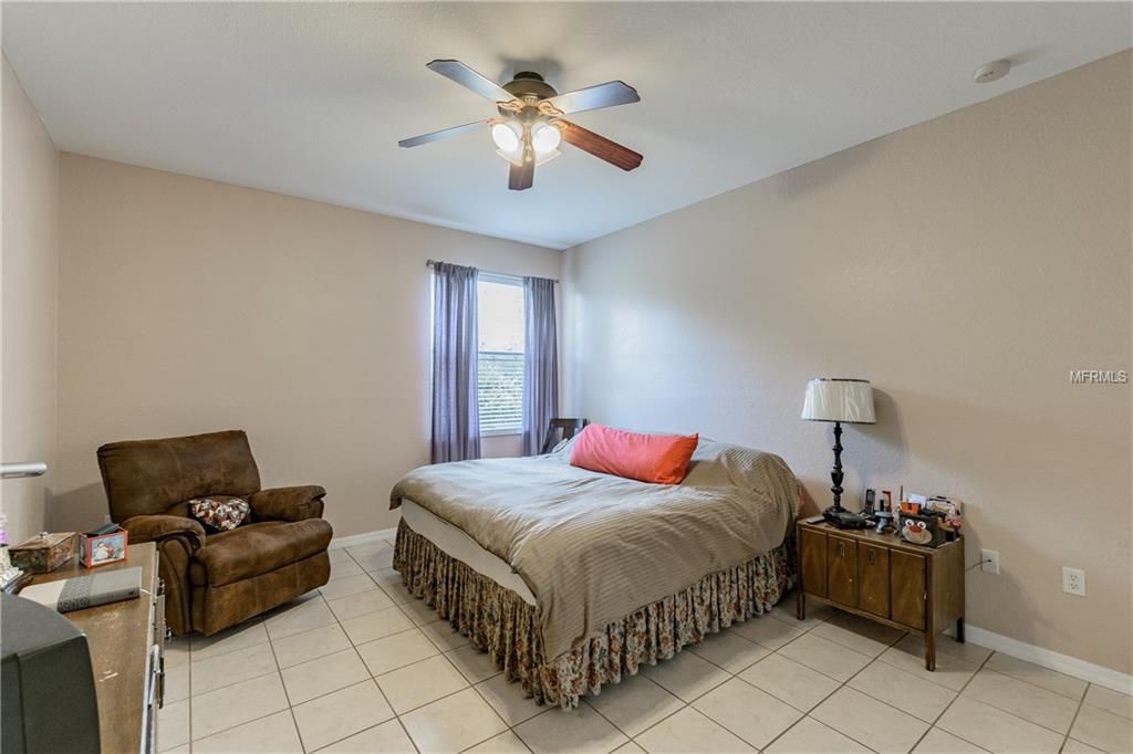 5373 OXFORD MANOR CIRCLE, LAKELAND, Florida 33810, 4 Bedrooms Bedrooms, 7 Rooms Rooms,2 BathroomsBathrooms,Residential,For sale,OXFORD MANOR,T2928597