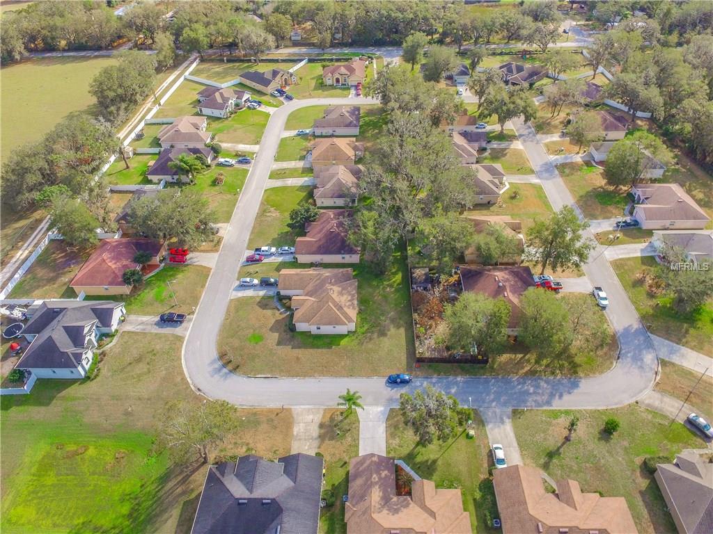 5373 OXFORD MANOR CIRCLE, LAKELAND, Florida 33810, 4 Bedrooms Bedrooms, 7 Rooms Rooms,2 BathroomsBathrooms,Residential,For sale,OXFORD MANOR,T2928597