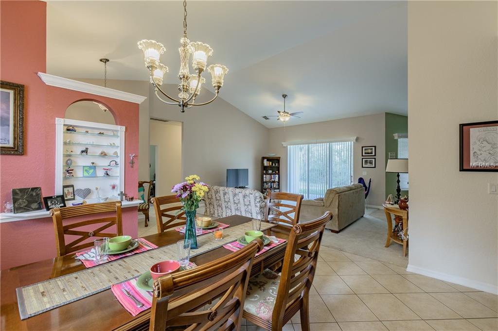 5373 OXFORD MANOR CIRCLE, LAKELAND, Florida 33810, 4 Bedrooms Bedrooms, 7 Rooms Rooms,2 BathroomsBathrooms,Residential,For sale,OXFORD MANOR,T2928597