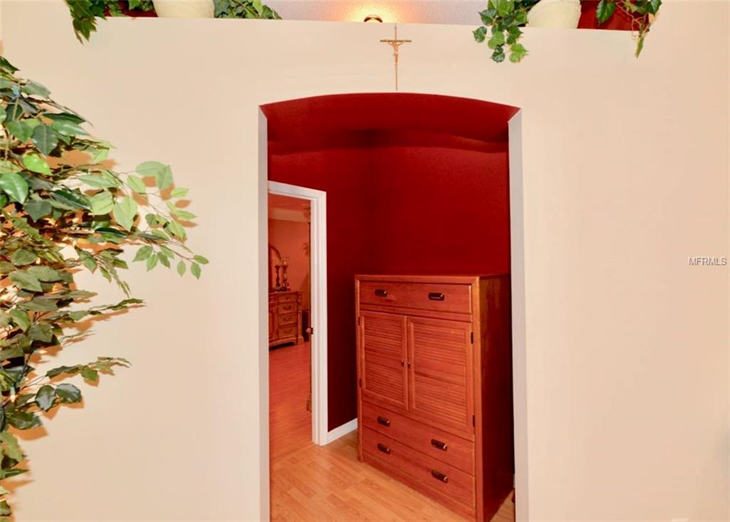 1042 SOLEDAD WAY, THE VILLAGES, Florida 32159, 3 Bedrooms Bedrooms, 10 Rooms Rooms,2 BathroomsBathrooms,Residential,For sale,SOLEDAD,G4838326