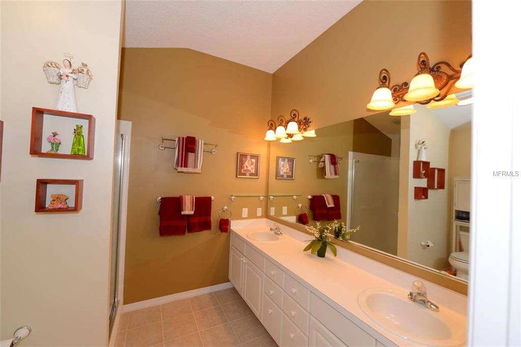 1042 SOLEDAD WAY, THE VILLAGES, Florida 32159, 3 Bedrooms Bedrooms, 10 Rooms Rooms,2 BathroomsBathrooms,Residential,For sale,SOLEDAD,G4838326