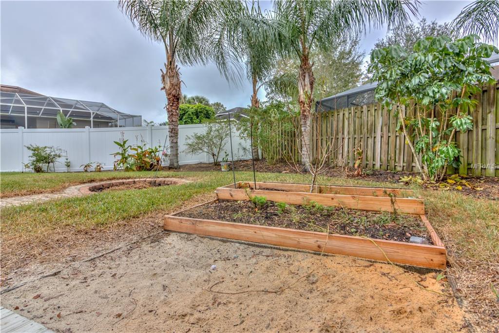 233 SANTA ROSA DRIVE, WINTER HAVEN, Florida 33884, 4 Bedrooms Bedrooms, 7 Rooms Rooms,2 BathroomsBathrooms,Residential,For sale,SANTA ROSA,L4724973