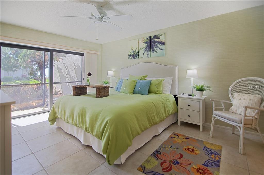 5655 GULF OF MEXICO DRIVE, LONGBOAT KEY, Florida 34228, 2 Bedrooms Bedrooms, 6 Rooms Rooms,2 BathroomsBathrooms,Residential,For sale,GULF OF MEXICO,U7845871