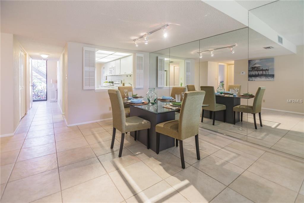 5655 GULF OF MEXICO DRIVE, LONGBOAT KEY, Florida 34228, 2 Bedrooms Bedrooms, 6 Rooms Rooms,2 BathroomsBathrooms,Residential,For sale,GULF OF MEXICO,U7845871