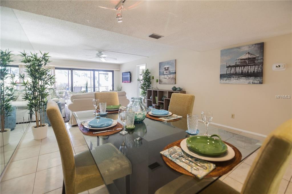 5655 GULF OF MEXICO DRIVE, LONGBOAT KEY, Florida 34228, 2 Bedrooms Bedrooms, 6 Rooms Rooms,2 BathroomsBathrooms,Residential,For sale,GULF OF MEXICO,U7845871