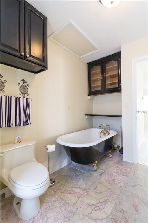 2332 CANALBLUFF PLACE, SARASOTA, Florida 34231, 2 Bedrooms Bedrooms, 3 Rooms Rooms,2 BathroomsBathrooms,Residential,For sale,CANALBLUFF,A4208711