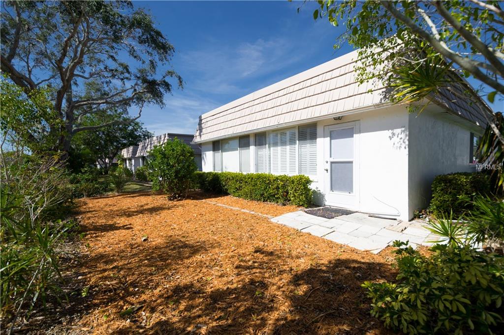 2332 CANALBLUFF PLACE, SARASOTA, Florida 34231, 2 Bedrooms Bedrooms, 3 Rooms Rooms,2 BathroomsBathrooms,Residential,For sale,CANALBLUFF,A4208711