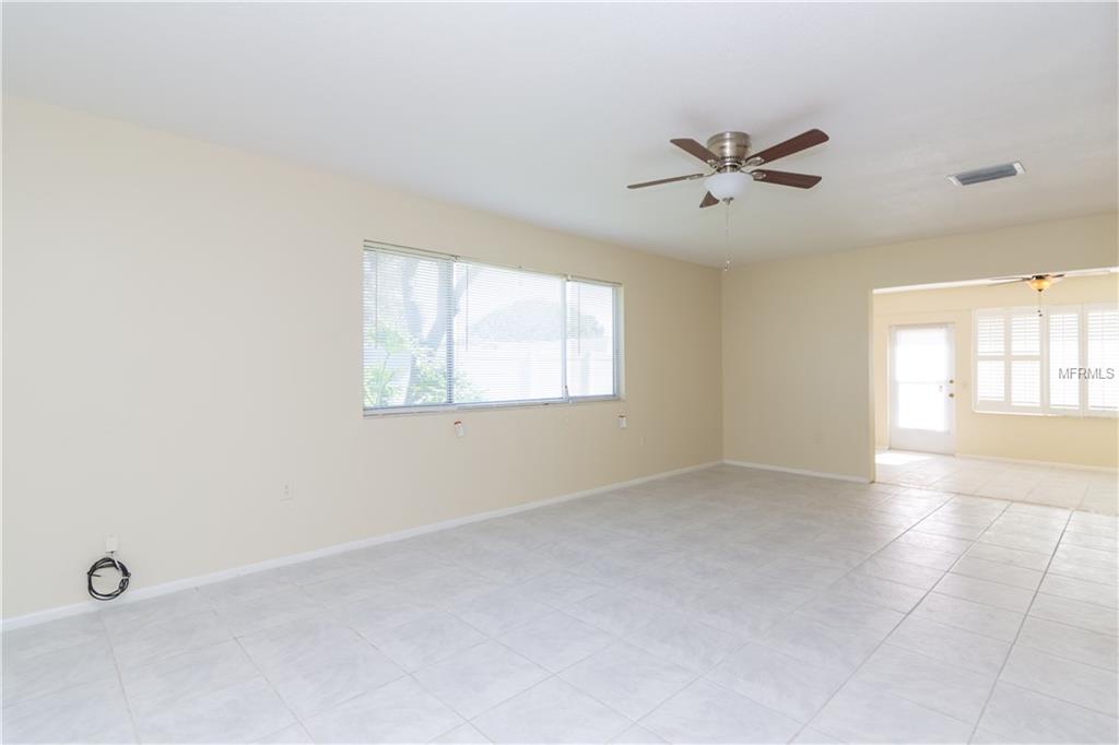2332 CANALBLUFF PLACE, SARASOTA, Florida 34231, 2 Bedrooms Bedrooms, 3 Rooms Rooms,2 BathroomsBathrooms,Residential,For sale,CANALBLUFF,A4208711
