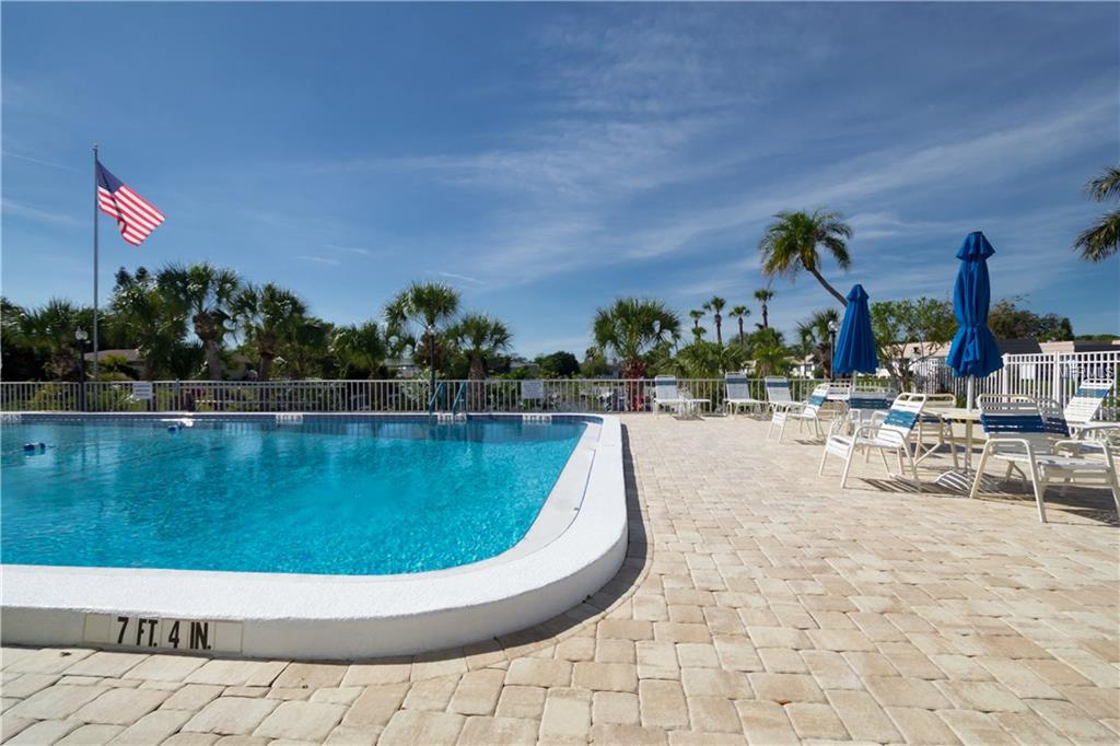 2332 CANALBLUFF PLACE, SARASOTA, Florida 34231, 2 Bedrooms Bedrooms, 3 Rooms Rooms,2 BathroomsBathrooms,Residential,For sale,CANALBLUFF,A4208711