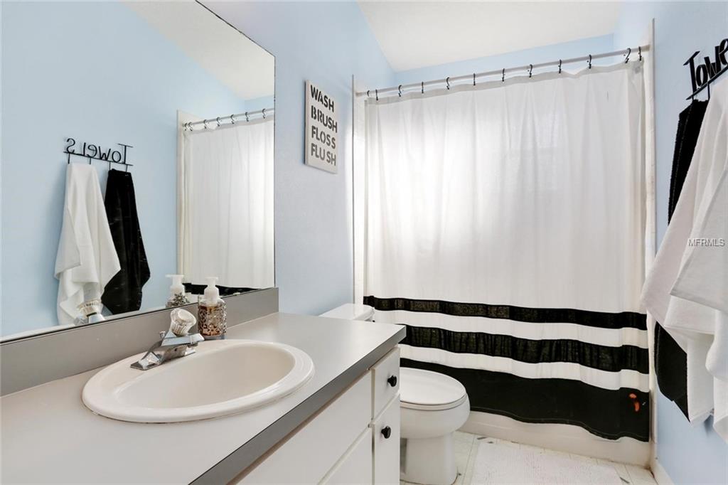 1327 DANIELS COVE DRIVE, WINTER GARDEN, Florida 34787, 3 Bedrooms Bedrooms, 6 Rooms Rooms,2 BathroomsBathrooms,Residential,For sale,DANIELS COVE,O5561251