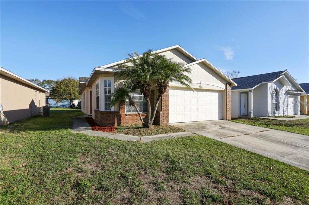 1327 DANIELS COVE DRIVE, WINTER GARDEN, Florida 34787, 3 Bedrooms Bedrooms, 6 Rooms Rooms,2 BathroomsBathrooms,Residential,For sale,DANIELS COVE,O5561251