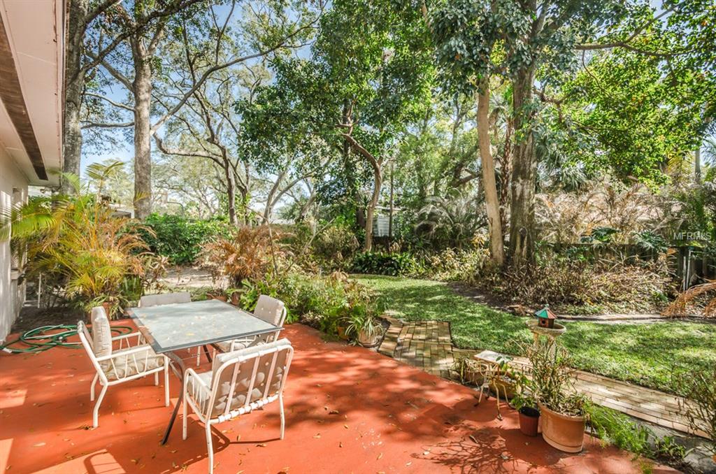 4212 W DALE AVENUE, TAMPA, Florida 33609, 3 Bedrooms Bedrooms, 8 Rooms Rooms,2 BathroomsBathrooms,Residential,For sale,DALE,T2928078