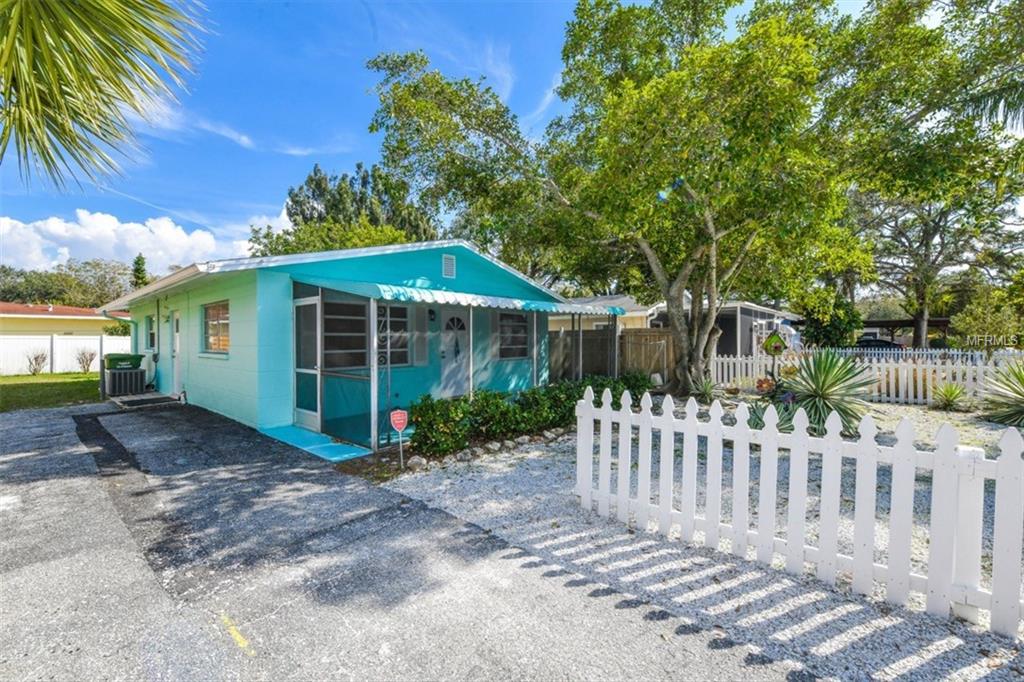 3215 S EAST AVENUE, SARASOTA, Florida 34239, 2 Bedrooms Bedrooms, 5 Rooms Rooms,1 BathroomBathrooms,Residential,For sale,EAST,A4210131