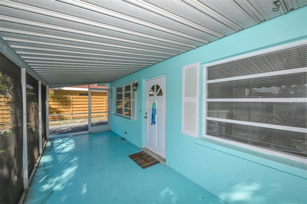 3215 S EAST AVENUE, SARASOTA, Florida 34239, 2 Bedrooms Bedrooms, 5 Rooms Rooms,1 BathroomBathrooms,Residential,For sale,EAST,A4210131