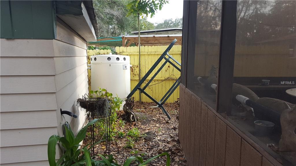 316 EDWIN DRIVE, RUSKIN, Florida 33570, 4 Bedrooms Bedrooms, 3 Rooms Rooms,2 BathroomsBathrooms,Residential,For sale,EDWIN,T2864182