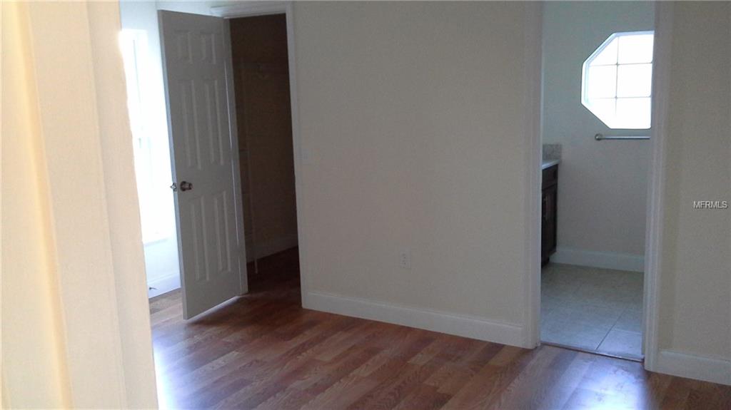 56 YORK COURT, KISSIMMEE, Florida 34758, 3 Bedrooms Bedrooms, 3 Rooms Rooms,2 BathroomsBathrooms,Residential,For sale,YORK,S4854971