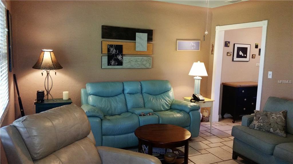 1607 60TH STREET S, GULFPORT, Florida 33707, 3 Bedrooms Bedrooms, 8 Rooms Rooms,2 BathroomsBathrooms,Residential,For sale,60TH,U7843541