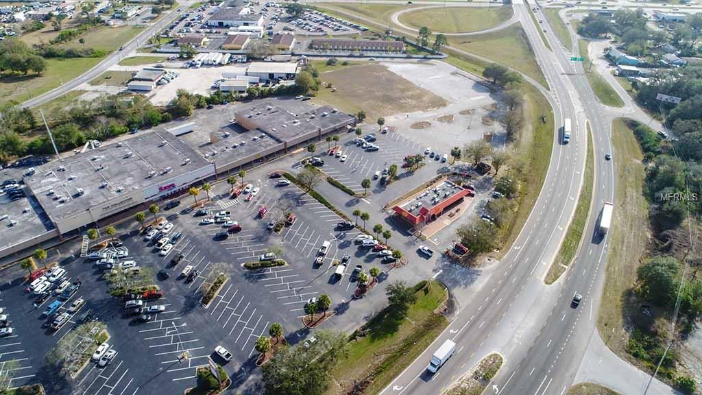 219 STATE ROAD 60 E, LAKE WALES, Florida 33853, 3 Bedrooms Bedrooms, 6 Rooms Rooms,2 BathroomsBathrooms,Residential,For sale,STATE ROAD 60,T2925066