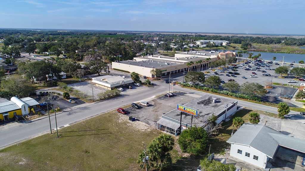 219 STATE ROAD 60 E, LAKE WALES, Florida 33853, 3 Bedrooms Bedrooms, 6 Rooms Rooms,2 BathroomsBathrooms,Residential,For sale,STATE ROAD 60,T2925066