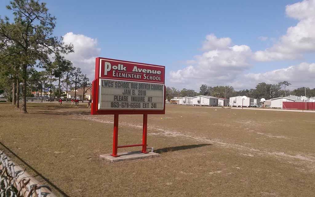 219 STATE ROAD 60 E, LAKE WALES, Florida 33853, 3 Bedrooms Bedrooms, 6 Rooms Rooms,2 BathroomsBathrooms,Residential,For sale,STATE ROAD 60,T2925066