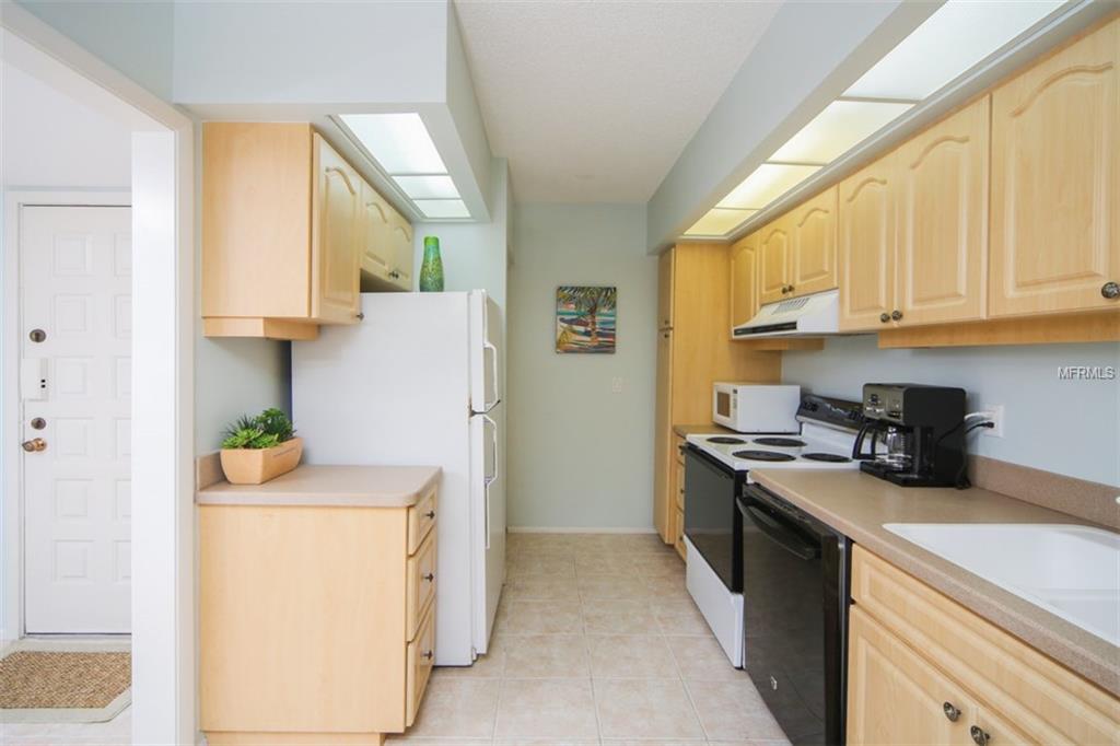 1935 GULF OF MEXICO DRIVE, LONGBOAT KEY, Florida 34228, 2 Bedrooms Bedrooms, 5 Rooms Rooms,2 BathroomsBathrooms,Residential,For sale,GULF OF MEXICO,A4209259