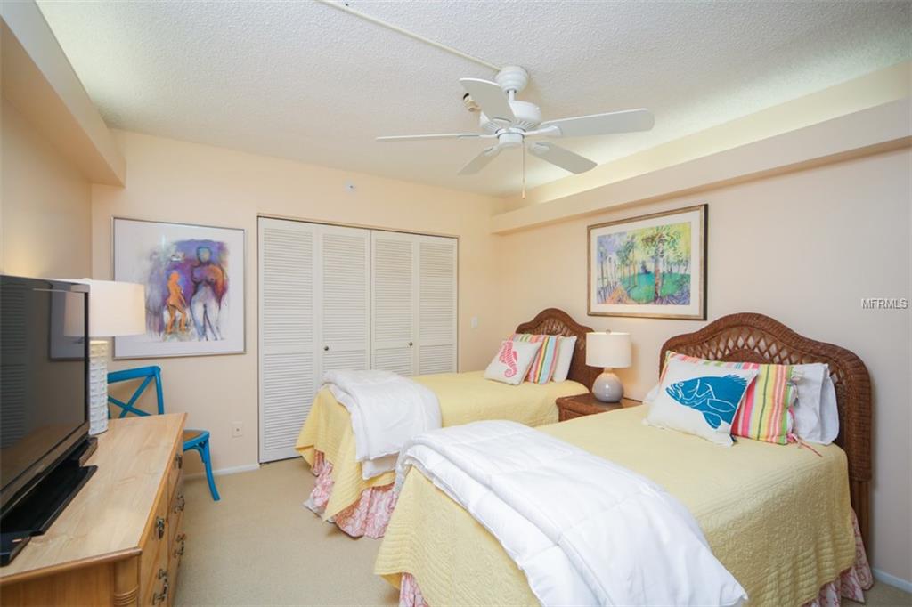 1935 GULF OF MEXICO DRIVE, LONGBOAT KEY, Florida 34228, 2 Bedrooms Bedrooms, 5 Rooms Rooms,2 BathroomsBathrooms,Residential,For sale,GULF OF MEXICO,A4209259