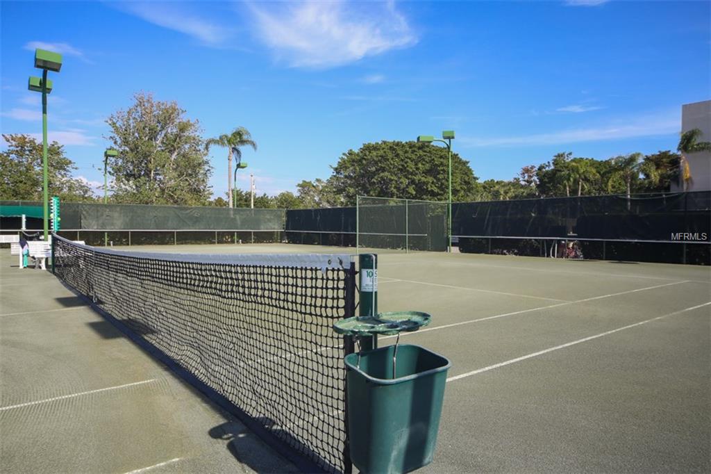 1935 GULF OF MEXICO DRIVE, LONGBOAT KEY, Florida 34228, 2 Bedrooms Bedrooms, 5 Rooms Rooms,2 BathroomsBathrooms,Residential,For sale,GULF OF MEXICO,A4209259