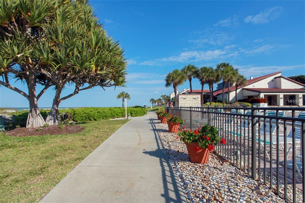 1935 GULF OF MEXICO DRIVE, LONGBOAT KEY, Florida 34228, 2 Bedrooms Bedrooms, 5 Rooms Rooms,2 BathroomsBathrooms,Residential,For sale,GULF OF MEXICO,A4209259