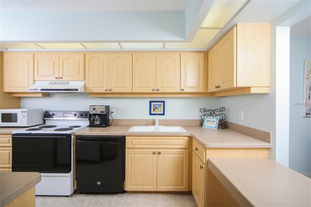 1935 GULF OF MEXICO DRIVE, LONGBOAT KEY, Florida 34228, 2 Bedrooms Bedrooms, 5 Rooms Rooms,2 BathroomsBathrooms,Residential,For sale,GULF OF MEXICO,A4209259