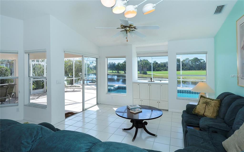 8940 WHITEMARSH AVENUE, SARASOTA, Florida 34238, 3 Bedrooms Bedrooms, 5 Rooms Rooms,2 BathroomsBathrooms,Residential,For sale,WHITEMARSH,A4210055