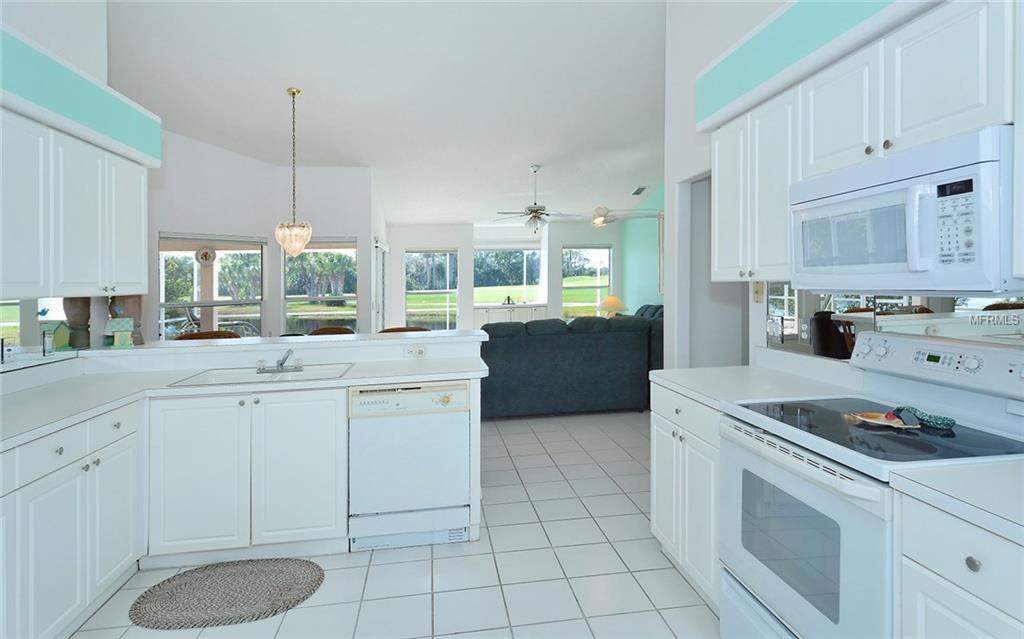 8940 WHITEMARSH AVENUE, SARASOTA, Florida 34238, 3 Bedrooms Bedrooms, 5 Rooms Rooms,2 BathroomsBathrooms,Residential,For sale,WHITEMARSH,A4210055