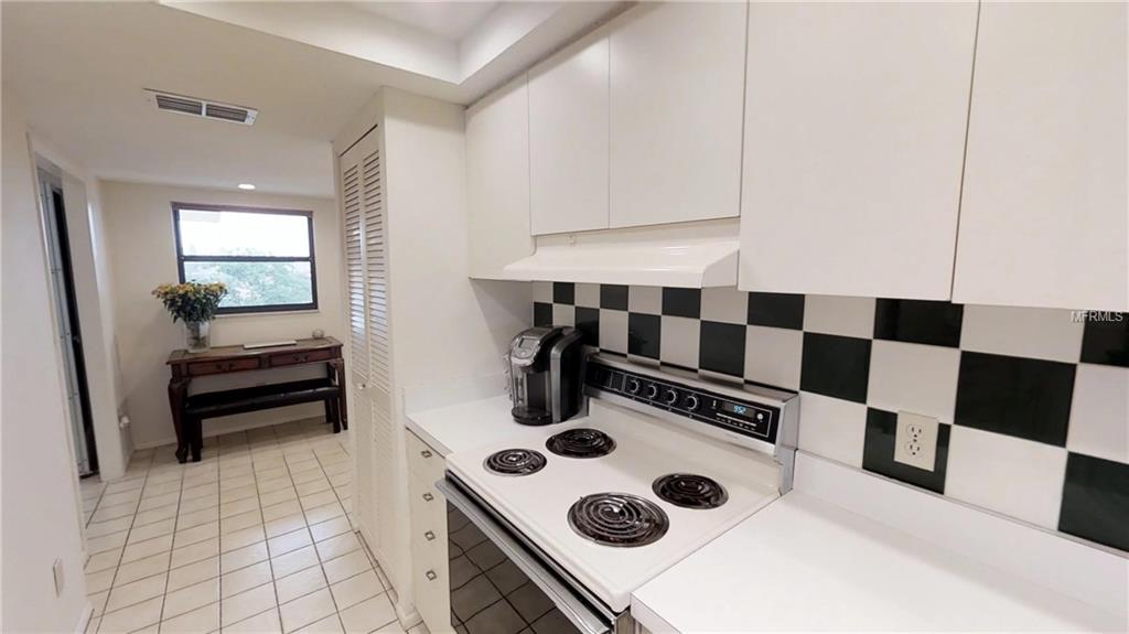 8773 MIDNIGHT PASS ROAD, SARASOTA, Florida 34242, 2 Bedrooms Bedrooms, 6 Rooms Rooms,2 BathroomsBathrooms,Residential,For sale,MIDNIGHT PASS,A4177652