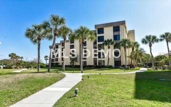 8773 MIDNIGHT PASS ROAD, SARASOTA, Florida 34242, 2 Bedrooms Bedrooms, 6 Rooms Rooms,2 BathroomsBathrooms,Residential,For sale,MIDNIGHT PASS,A4177652