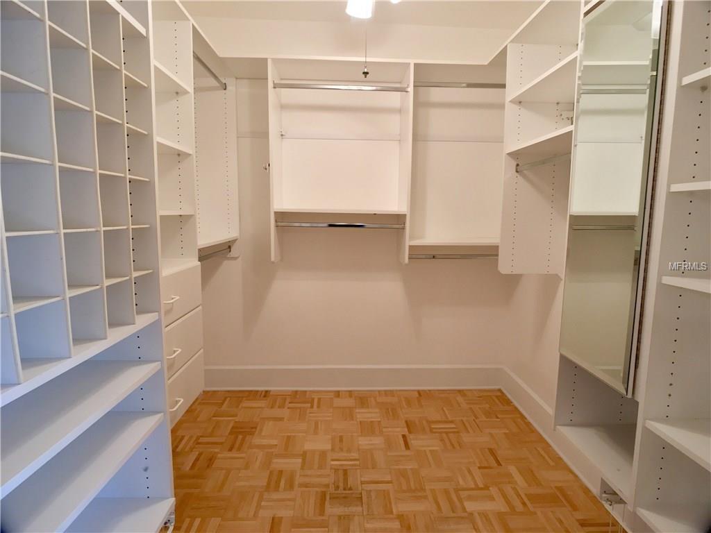 858 16TH AVENUE N, ST PETERSBURG, Florida 33704, 3 Bedrooms Bedrooms, 5 Rooms Rooms,2 BathroomsBathrooms,Residential,For sale,16TH,U7830628