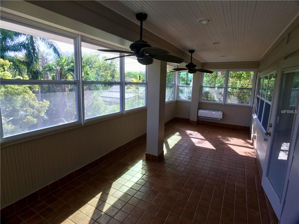 858 16TH AVENUE N, ST PETERSBURG, Florida 33704, 3 Bedrooms Bedrooms, 5 Rooms Rooms,2 BathroomsBathrooms,Residential,For sale,16TH,U7830628