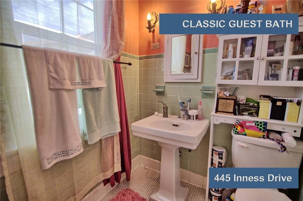 445 INNESS DRIVE, TARPON SPRINGS, Florida 34689, 4 Bedrooms Bedrooms, 6 Rooms Rooms,3 BathroomsBathrooms,Residential,For sale,INNESS,W7634006