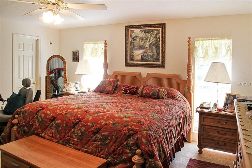 2103 SAXON LANE, LAKELAND, Florida 33810, 3 Bedrooms Bedrooms, 4 Rooms Rooms,2 BathroomsBathrooms,Residential,For sale,SAXON,L4724221