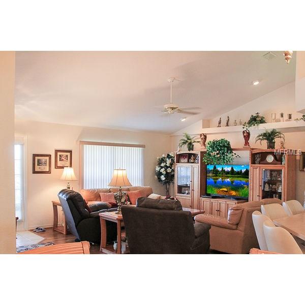 2103 SAXON LANE, LAKELAND, Florida 33810, 3 Bedrooms Bedrooms, 4 Rooms Rooms,2 BathroomsBathrooms,Residential,For sale,SAXON,L4724221