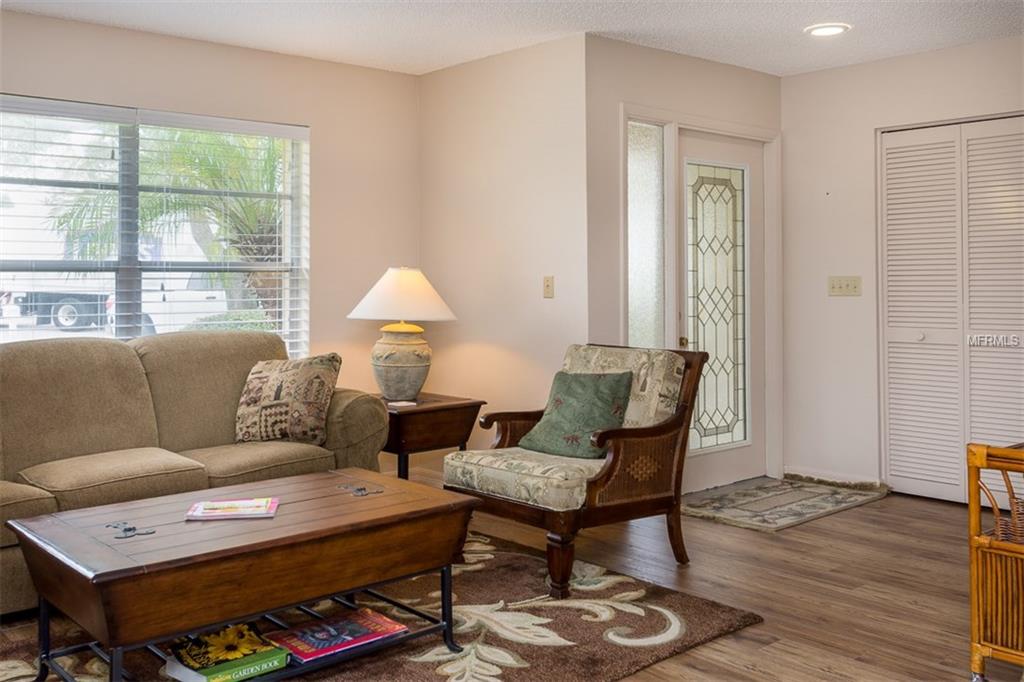 1703 ABERDEEN COURT, PALM HARBOR, Florida 34684, 2 Bedrooms Bedrooms, 6 Rooms Rooms,2 BathroomsBathrooms,Residential,For sale,ABERDEEN,U7843542