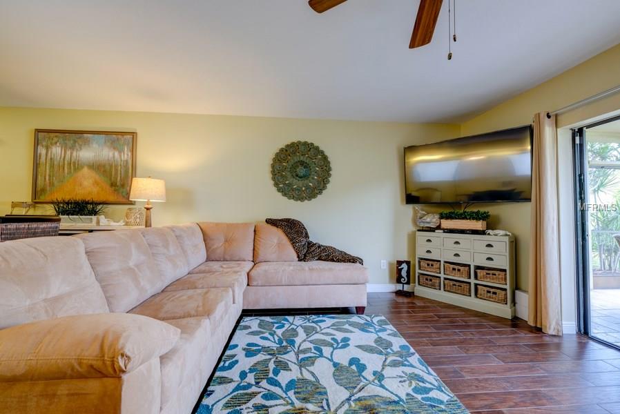 2211 MICHELE DRIVE, SARASOTA, Florida 34231, 2 Bedrooms Bedrooms, 7 Rooms Rooms,2 BathroomsBathrooms,Residential,For sale,MICHELE,A4207456