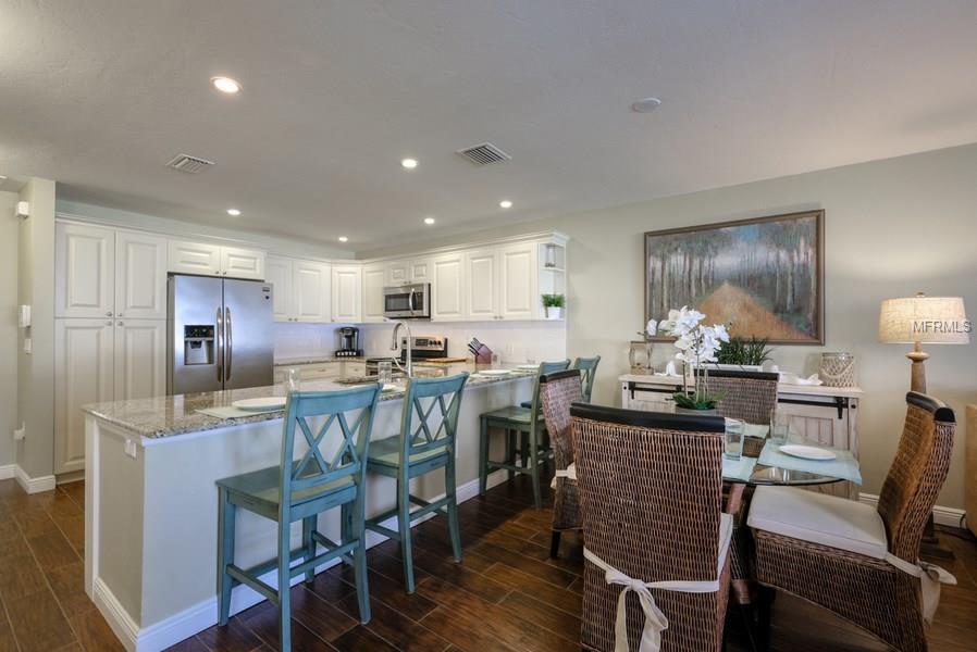 2211 MICHELE DRIVE, SARASOTA, Florida 34231, 2 Bedrooms Bedrooms, 7 Rooms Rooms,2 BathroomsBathrooms,Residential,For sale,MICHELE,A4207456