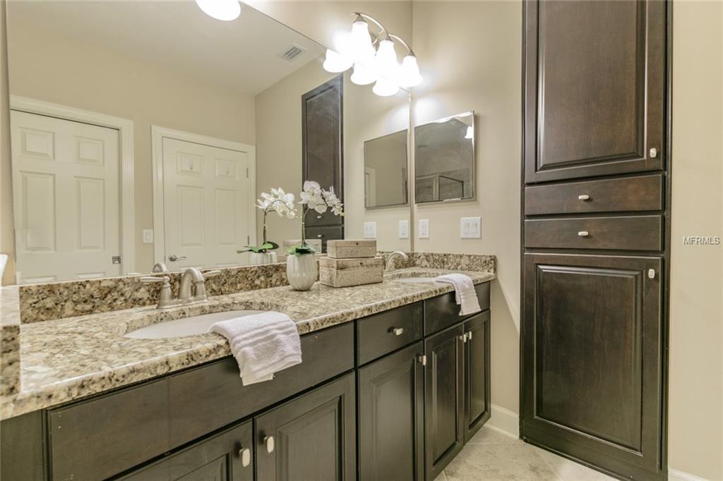 200 50TH AVENUE N, ST PETERSBURG, Florida 33703, 4 Bedrooms Bedrooms, 8 Rooms Rooms,3 BathroomsBathrooms,Residential,For sale,50TH,T2927864