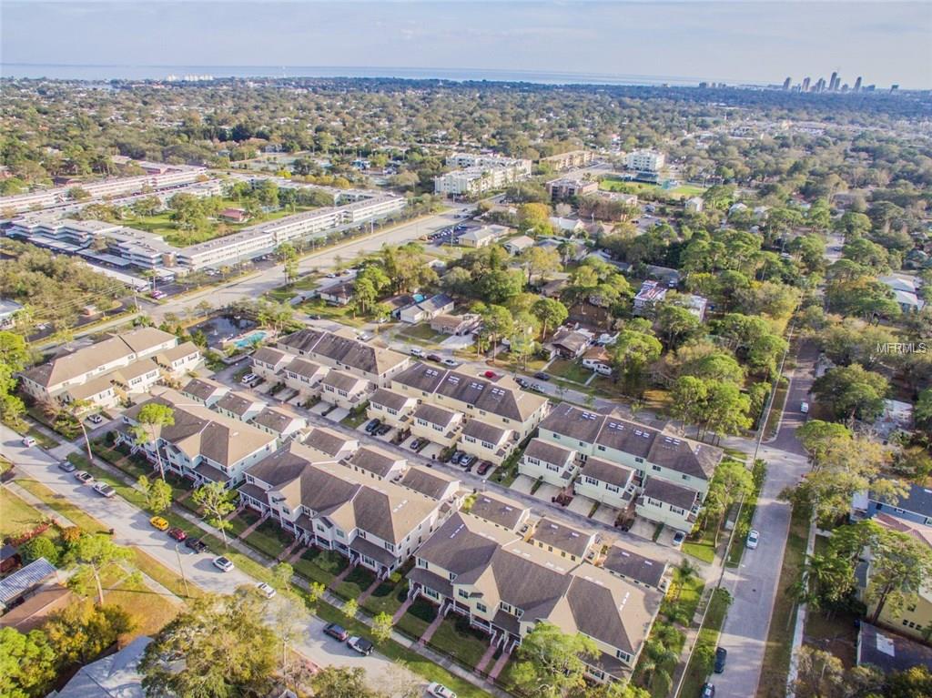 200 50TH AVENUE N, ST PETERSBURG, Florida 33703, 4 Bedrooms Bedrooms, 8 Rooms Rooms,3 BathroomsBathrooms,Residential,For sale,50TH,T2927864