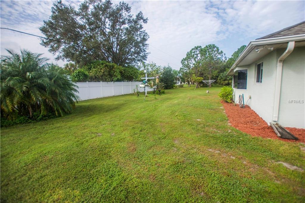 23141 HAMMOND AVENUE, PORT CHARLOTTE, Florida 33954, 3 Bedrooms Bedrooms, 8 Rooms Rooms,2 BathroomsBathrooms,Residential,For sale,HAMMOND,C7244668