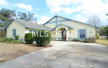 7205 SYLVAN COURT, SANFORD, Florida 32771, 3 Bedrooms Bedrooms, 6 Rooms Rooms,2 BathroomsBathrooms,Residential,For sale,SYLVAN,O5561656